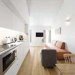 Serviced - Benformoso Apartman