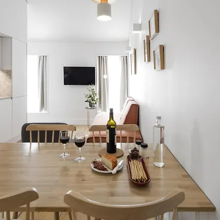 Lsa Benformoso By Numa Lisboa